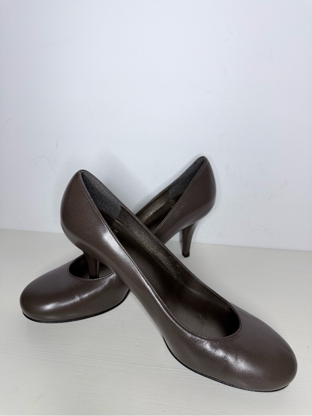 Stuart Weitzman Hola Brown Leather Pumps Heels Size 8.5